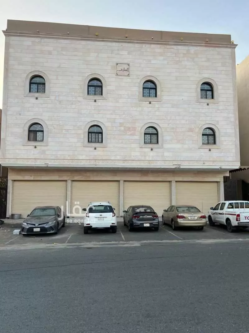 5 bedroom apartment in King Fahd 4