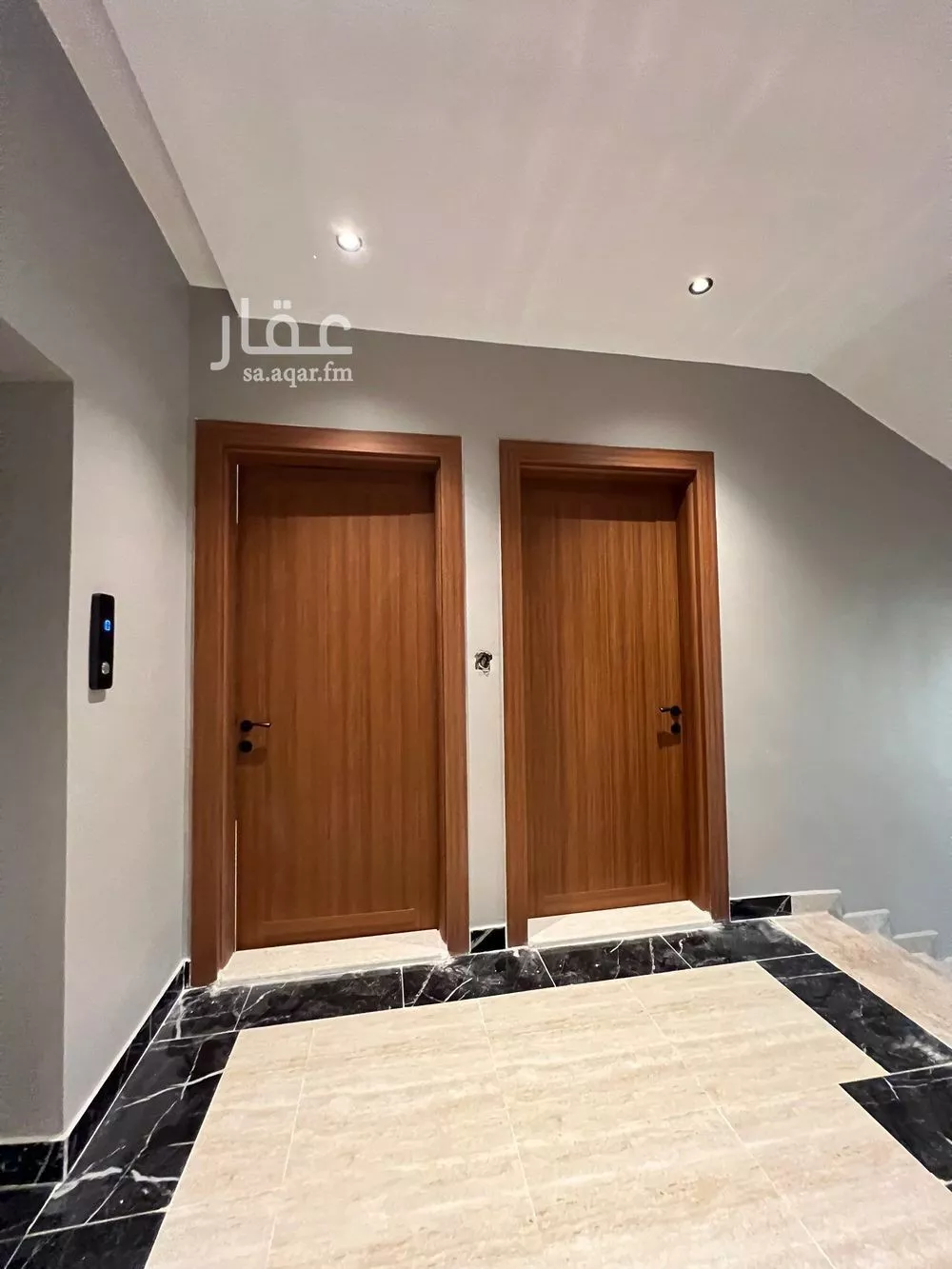 شقة 6 غرف في الندى 5