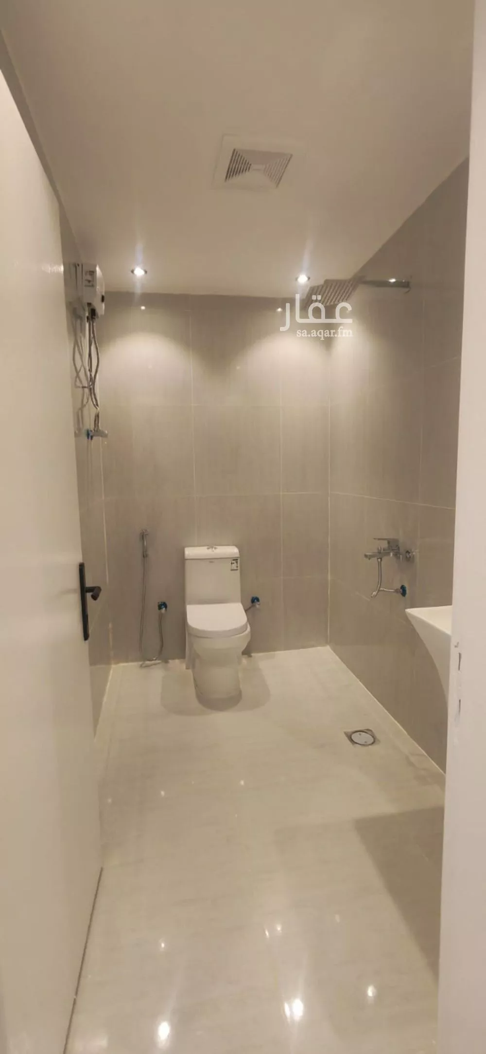 شقة 2 غرف في المربع 2