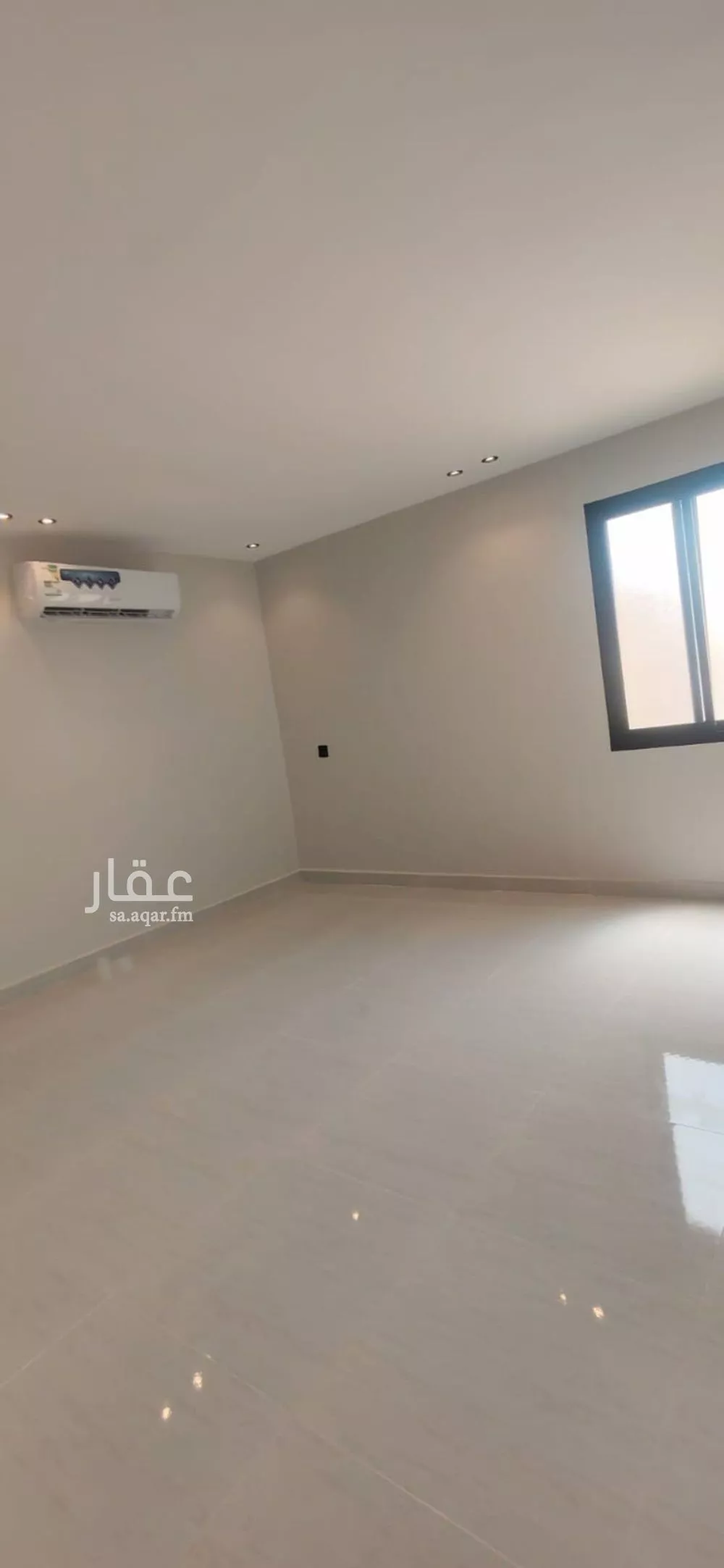 شقة 2 غرف في المربع 10