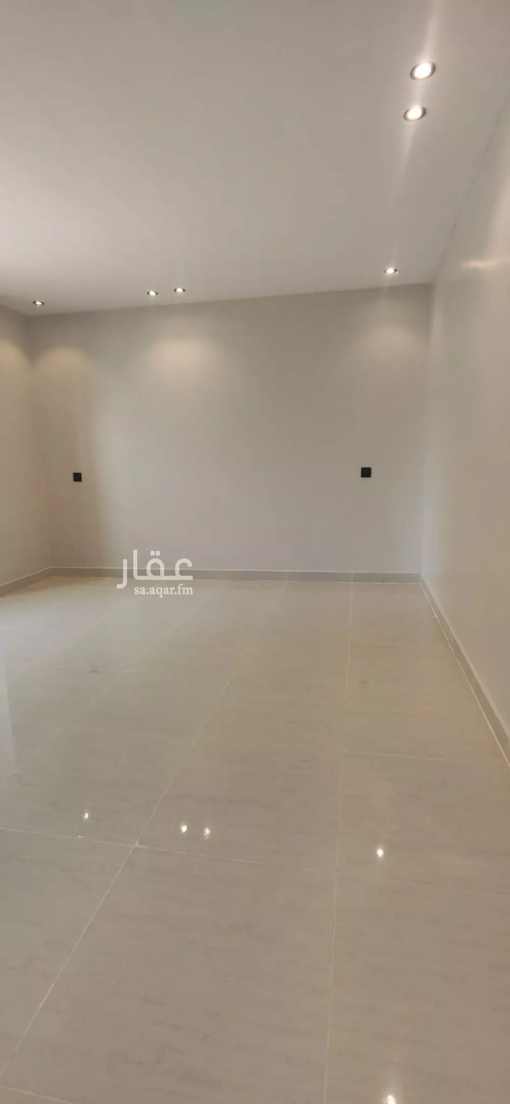 شقة 2 غرف في المربع 14