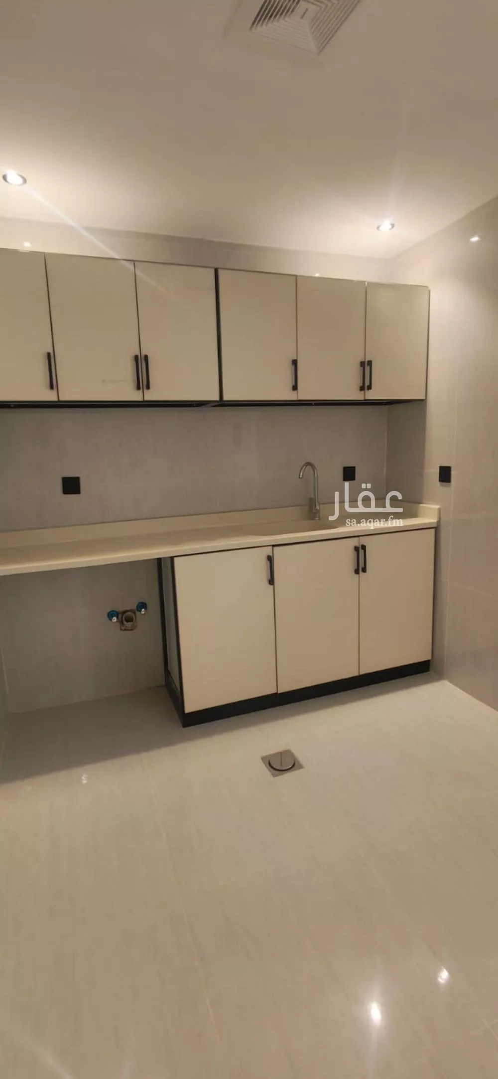 شقة 2 غرف في المربع 3