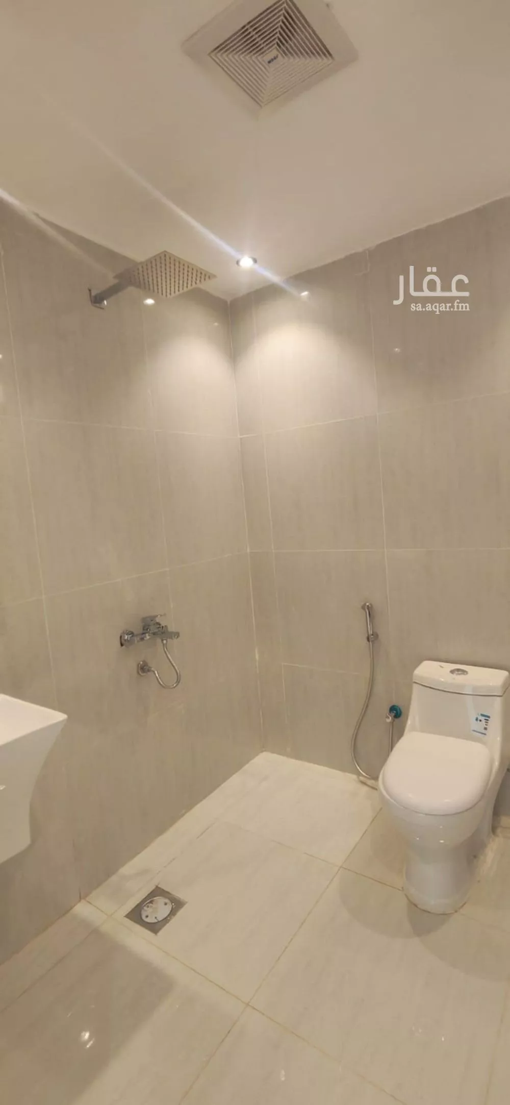 شقة 2 غرف في المربع 20