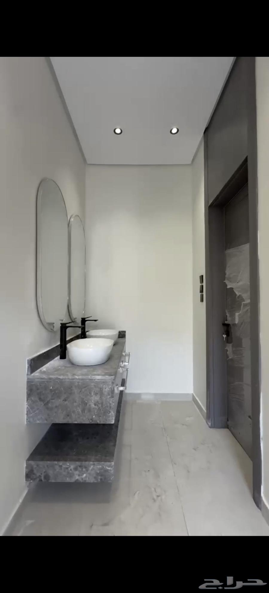 فيلا 6 غرف في احد 4