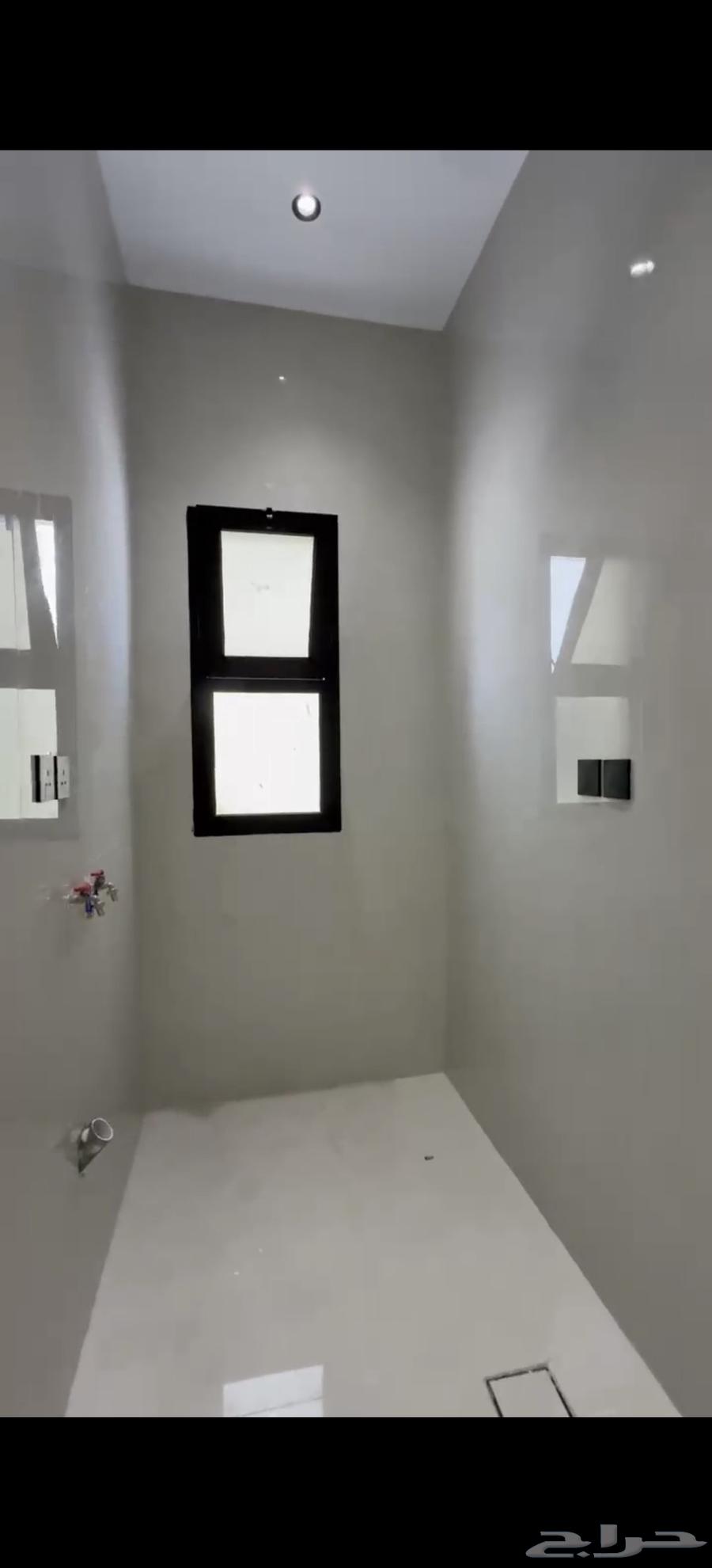 فيلا 6 غرف في احد 9