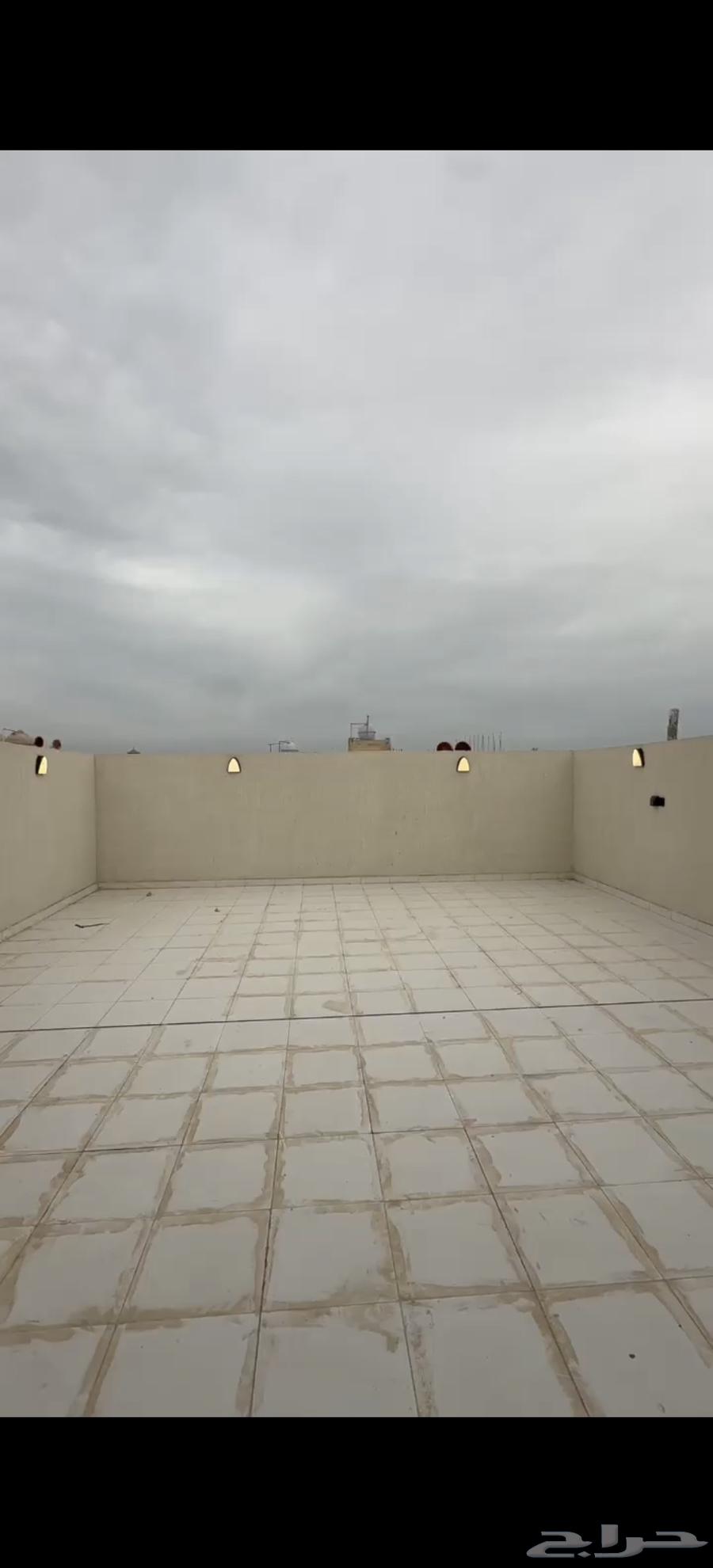 فيلا 6 غرف في احد 10