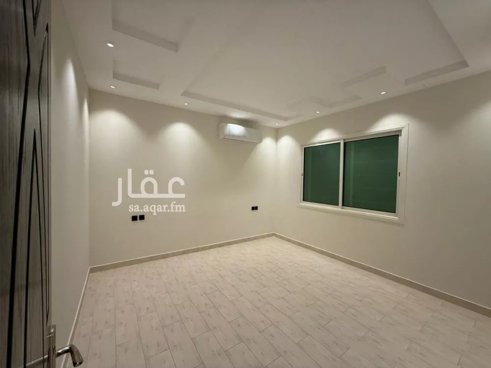 3 bedroom floor in Al Aridh 2