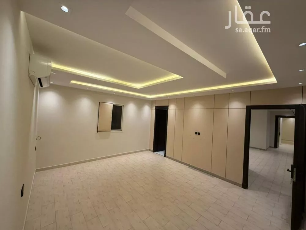 3 bedroom floor in Al Aridh 3