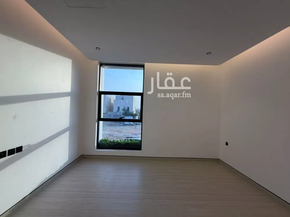 فيلا 6 غرف في العارض 7