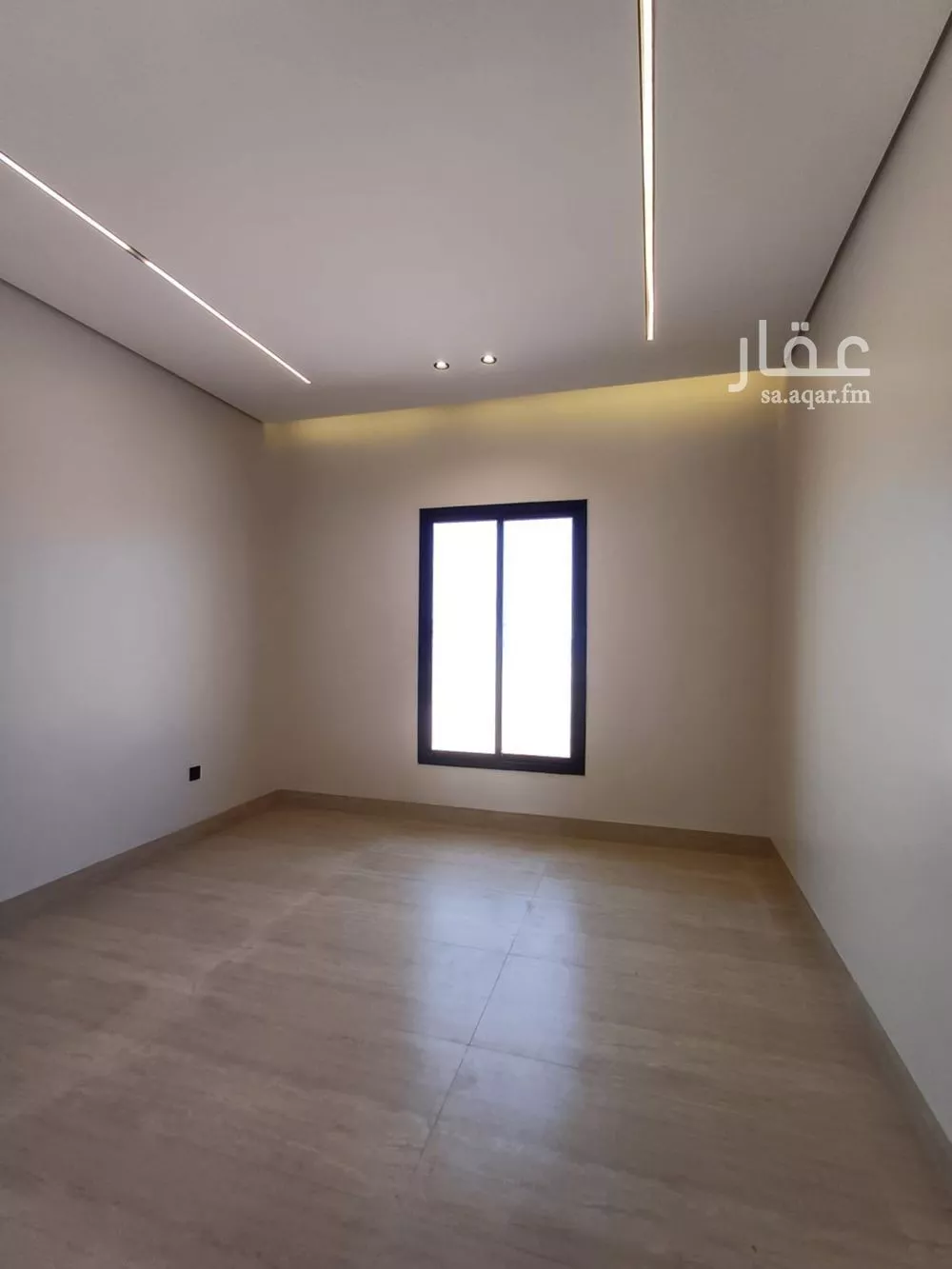 فيلا 6 غرف في الشرق 13