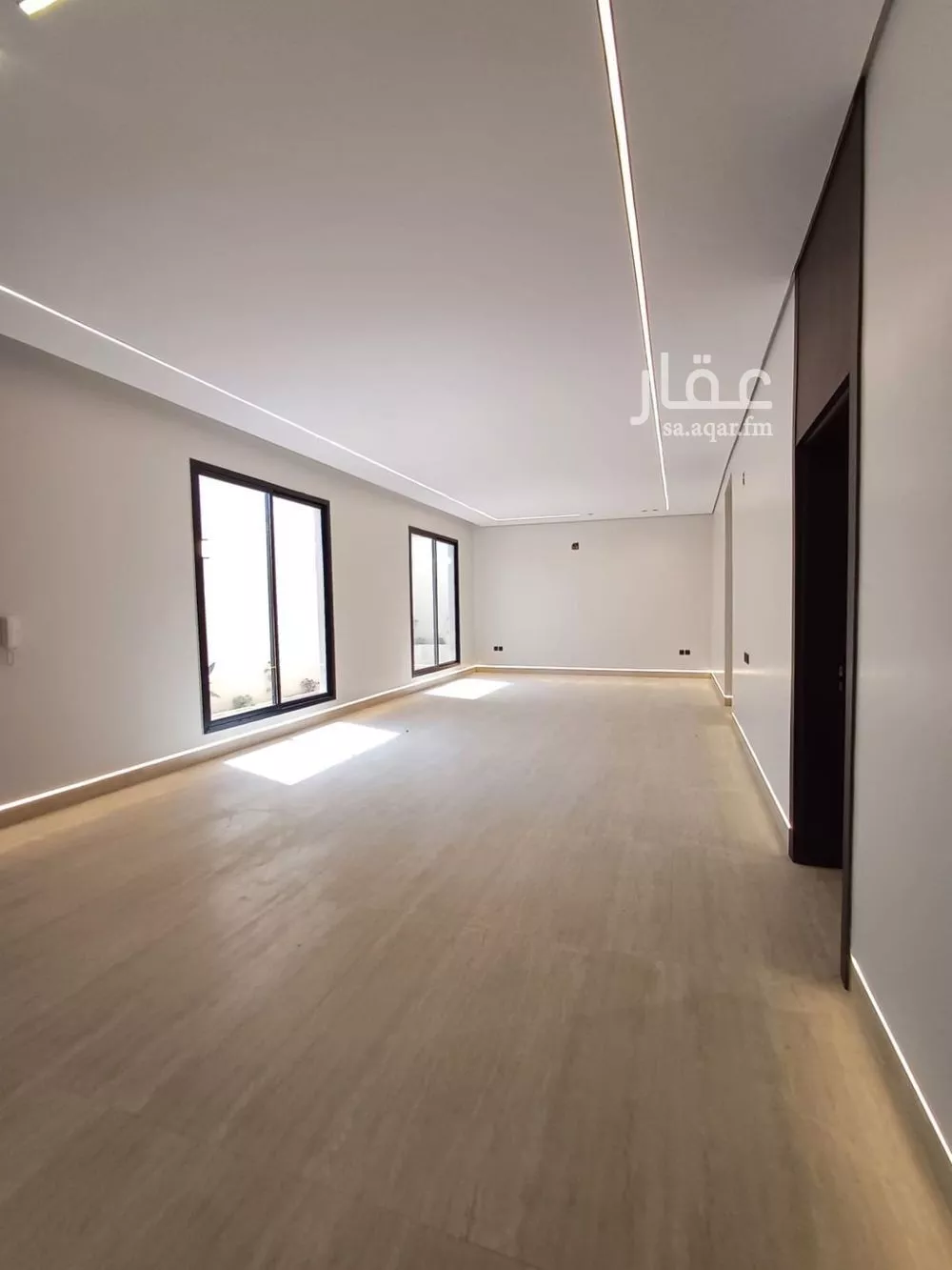 فيلا 6 غرف في الشرق 18