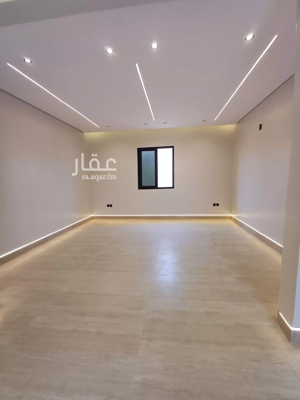 فيلا 6 غرف في الشرق 22