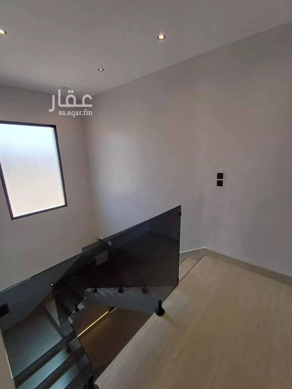 فيلا 6 غرف في الشرق 5