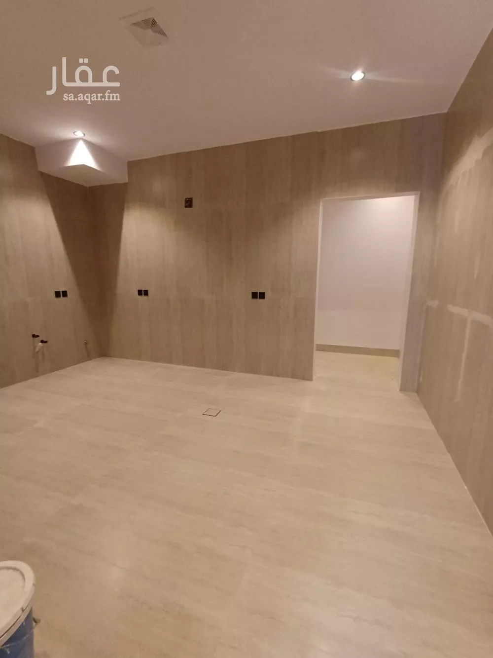 فيلا 6 غرف في الشرق 6