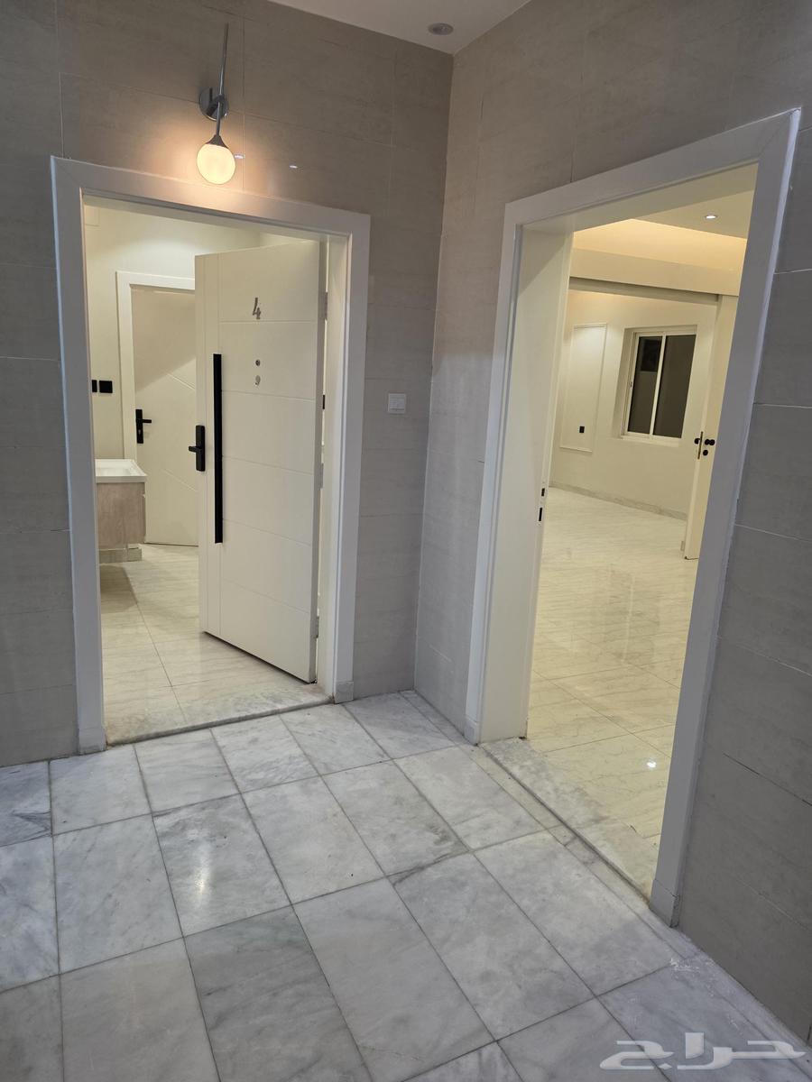 شقة 4 غرف في الملك فهد 3