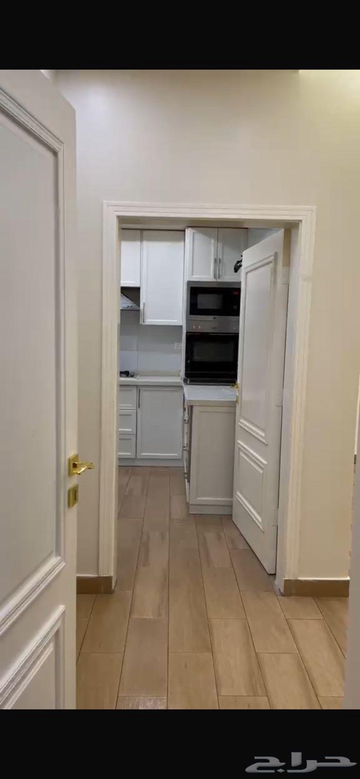 شقة 5 غرف في الشرائع 4