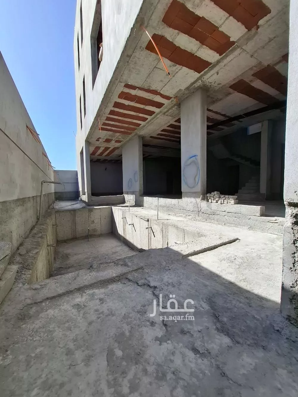 فيلا 9 غرف في الزمرد 18