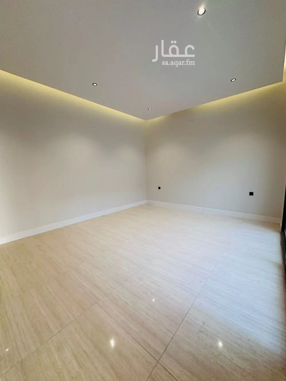 شقة 4 غرف في العارض 11