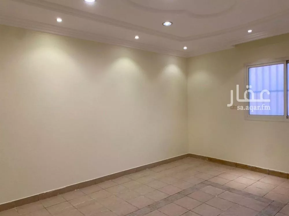 فيلا 5 غرف في التعاون 9