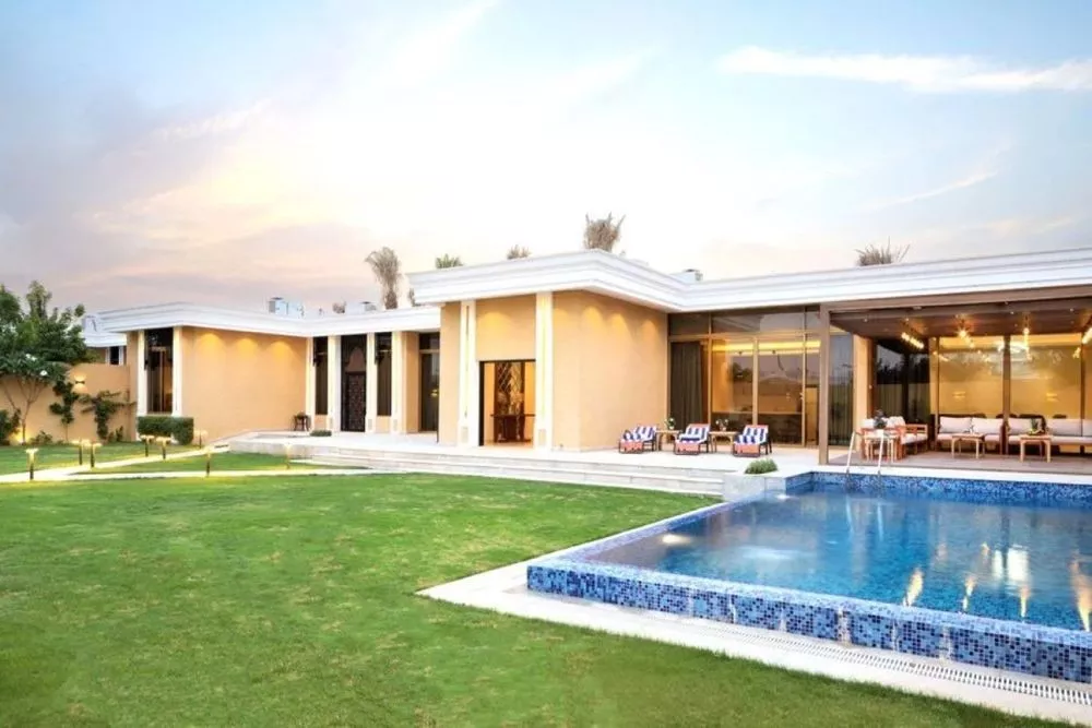 عمارة 8258 م² في الرمال 3