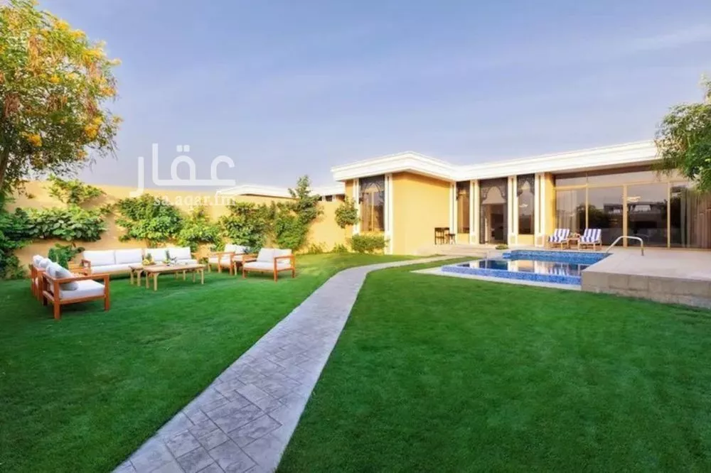 8258 sqm building in Al Rimal 4
