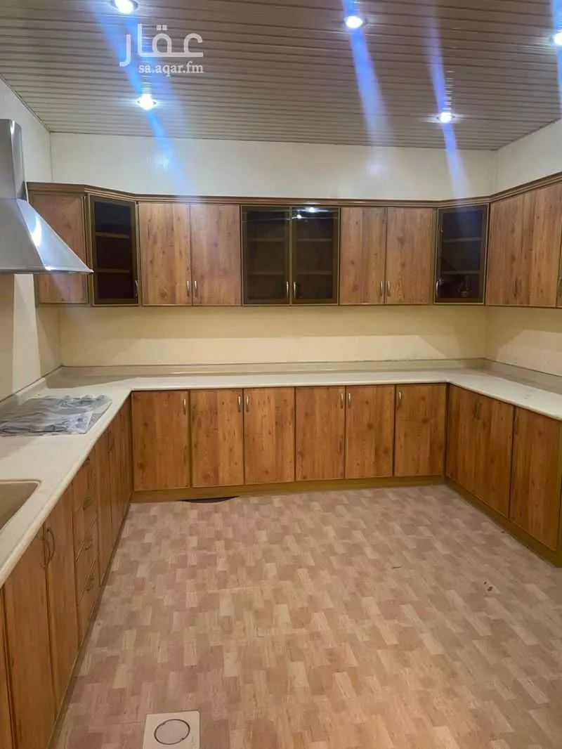 عمارة 690 م² في الازدهار 2