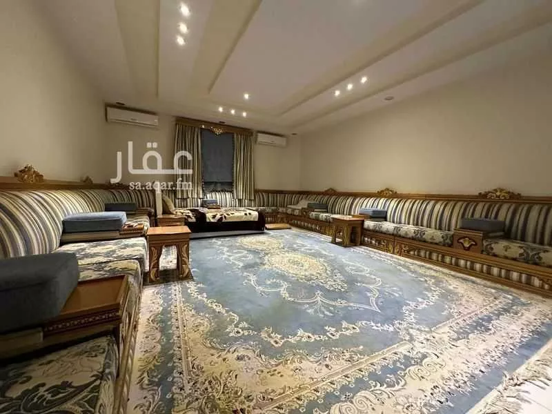 فيلا 7 غرف في الخليج 6