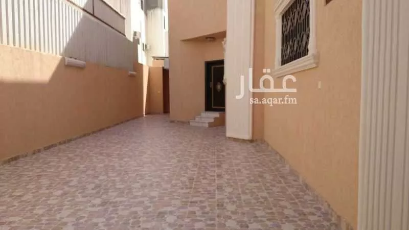 فيلا 7 غرف في الخليج 7