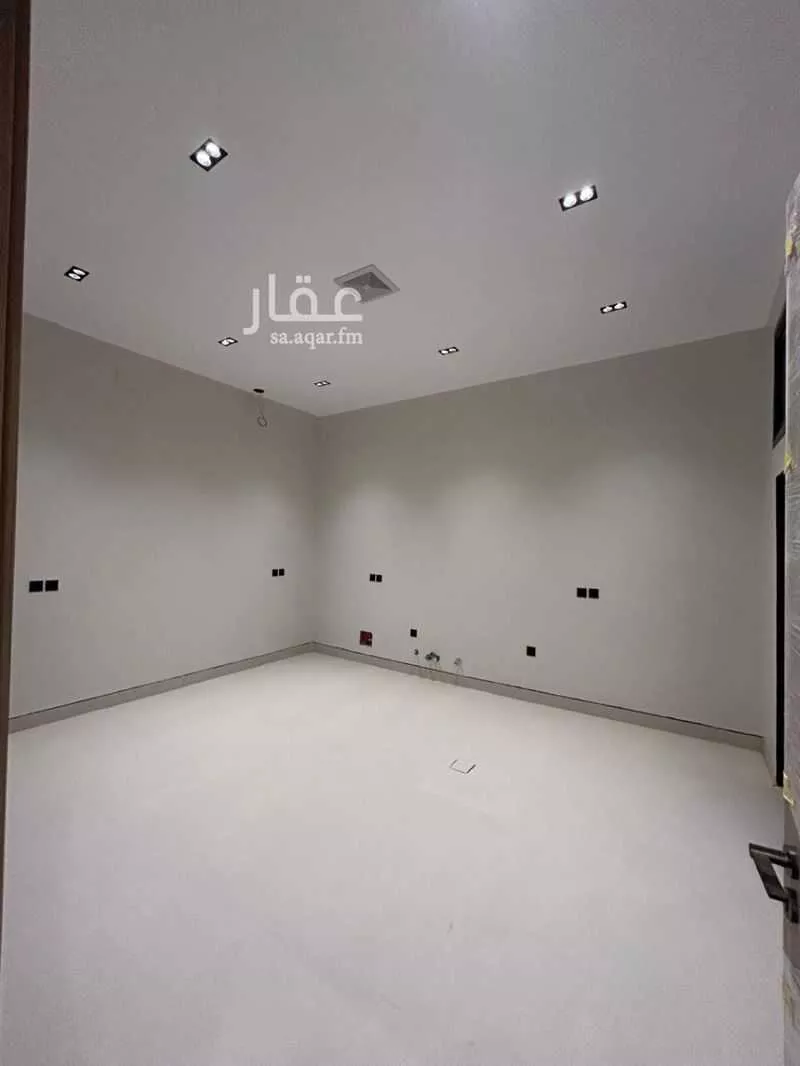 6 bedroom villa in Al Maizilah 10