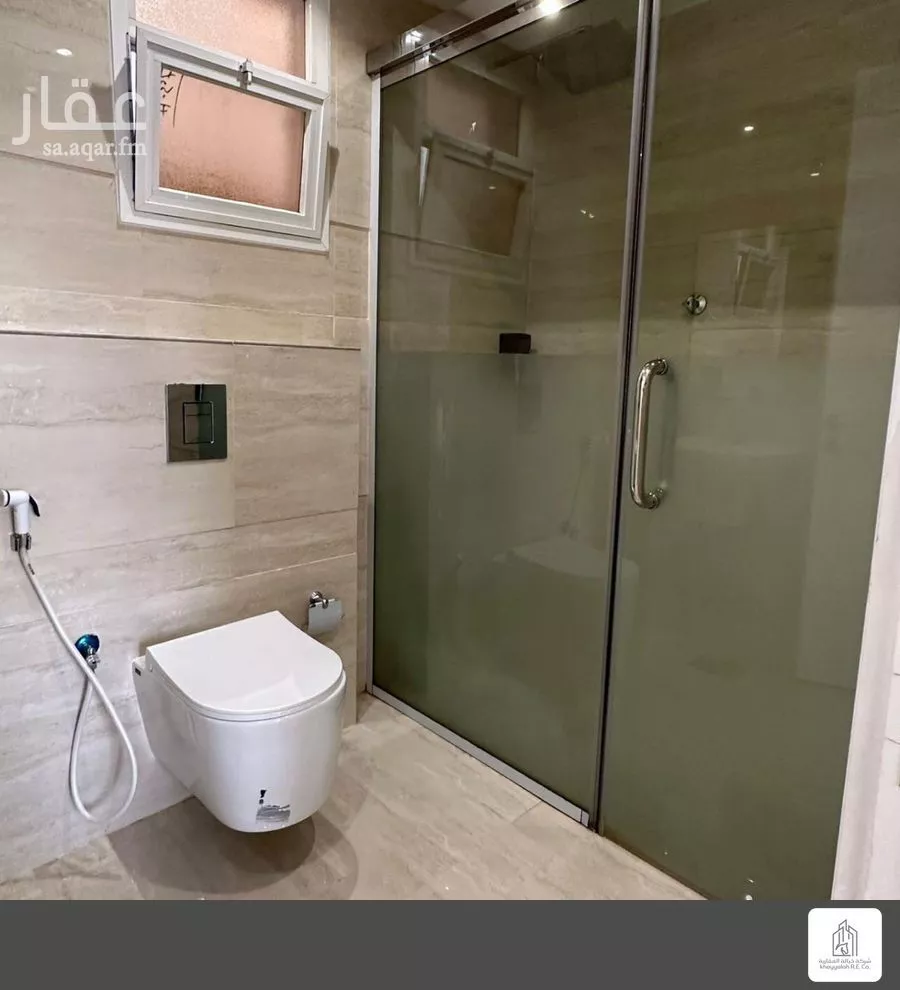 3 bedroom apartment in Al Malqa 5