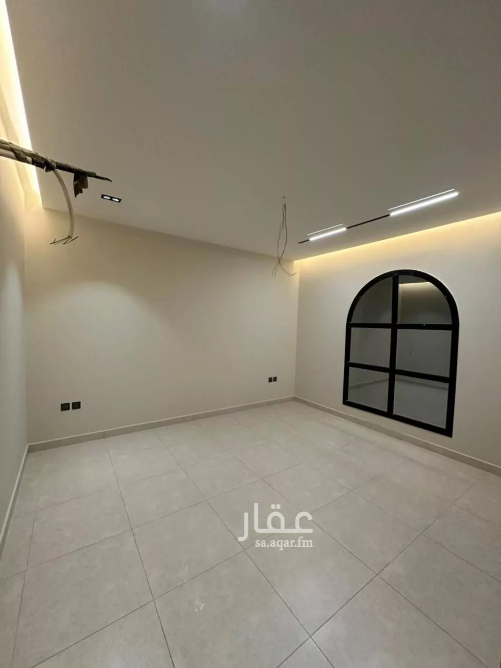 شقة 3 غرف في العزيزية 7