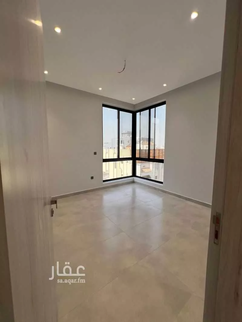 شقة 4 غرف في الصفا 8