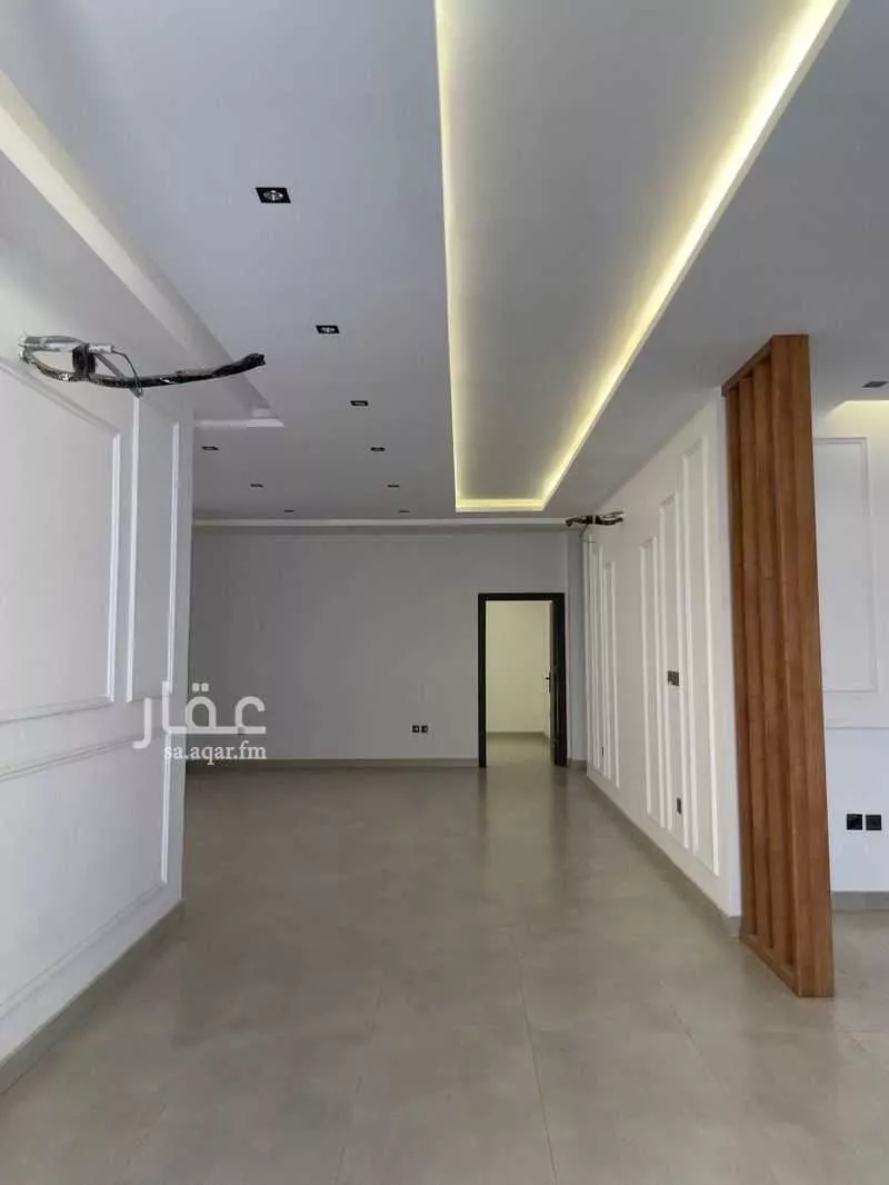 شقة 6 غرف في الريان 4