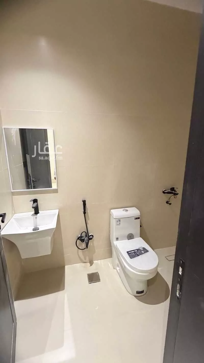 3 bedroom floor in Badr 4