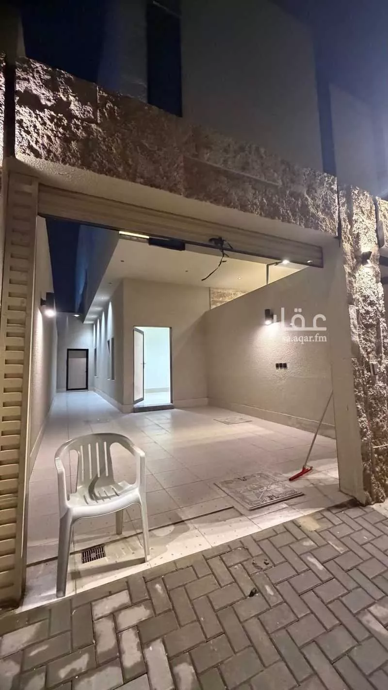 3 bedroom floor in Badr 7