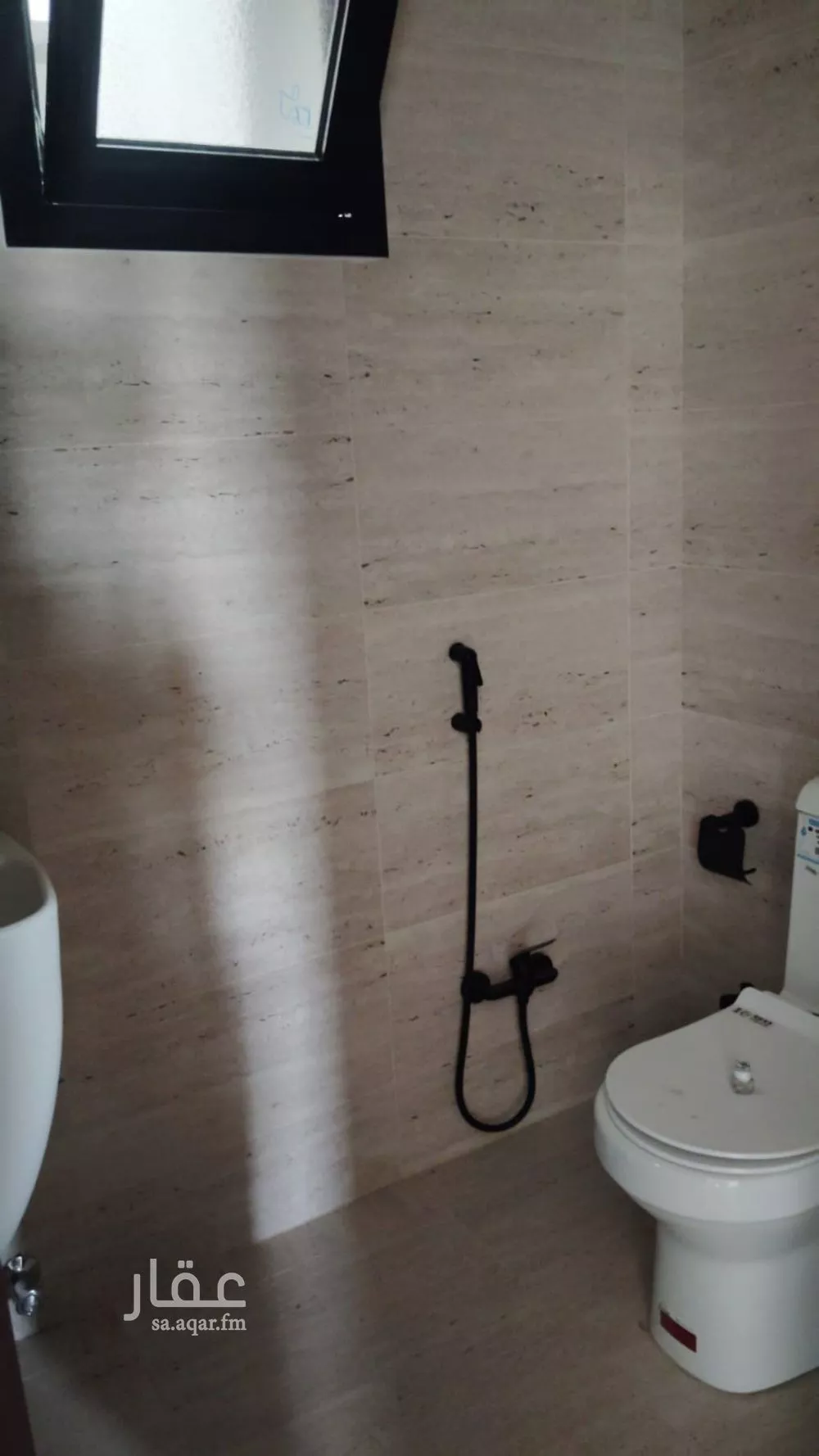 عمارة 1166 م² في النرجس 2