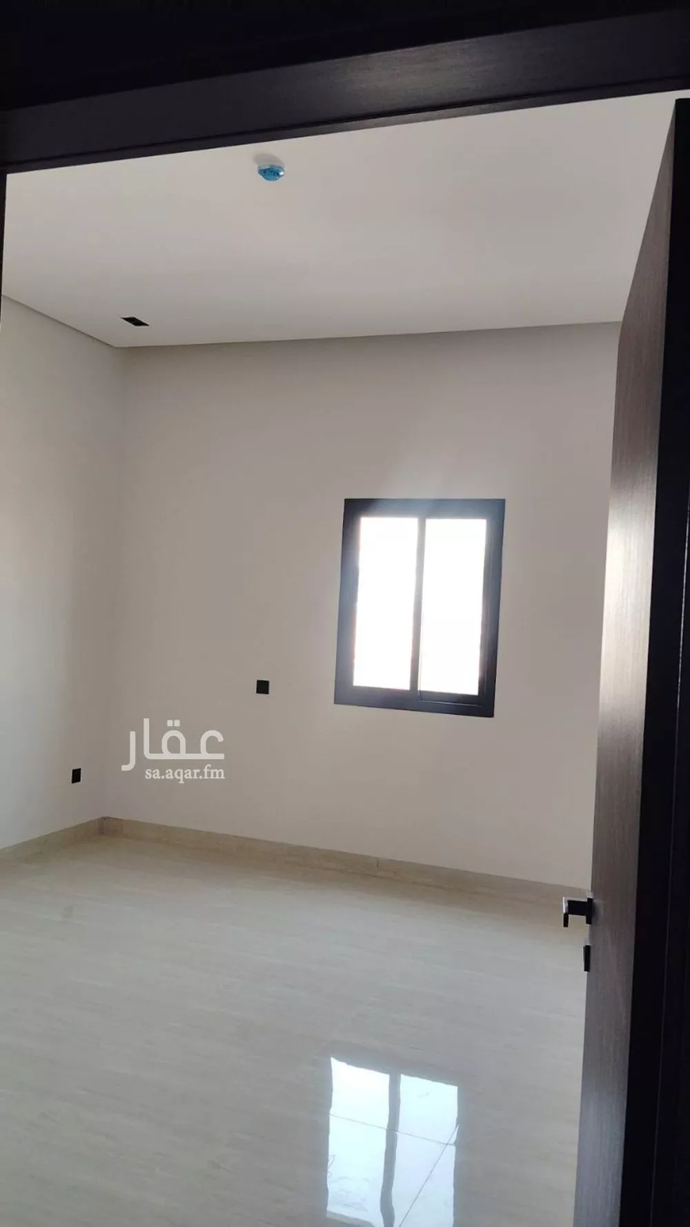 عمارة 1166 م² في النرجس 5