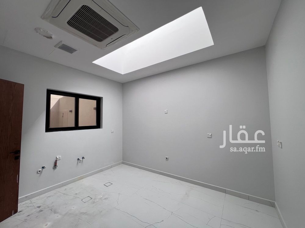 7 bedroom villa in Ishbiliyah, Eastern Province 13