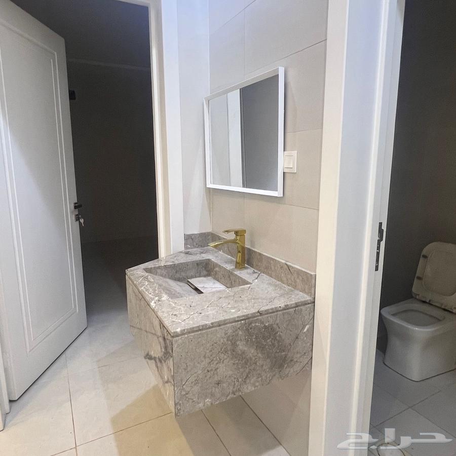 شقة 4 غرف في الرمال 4