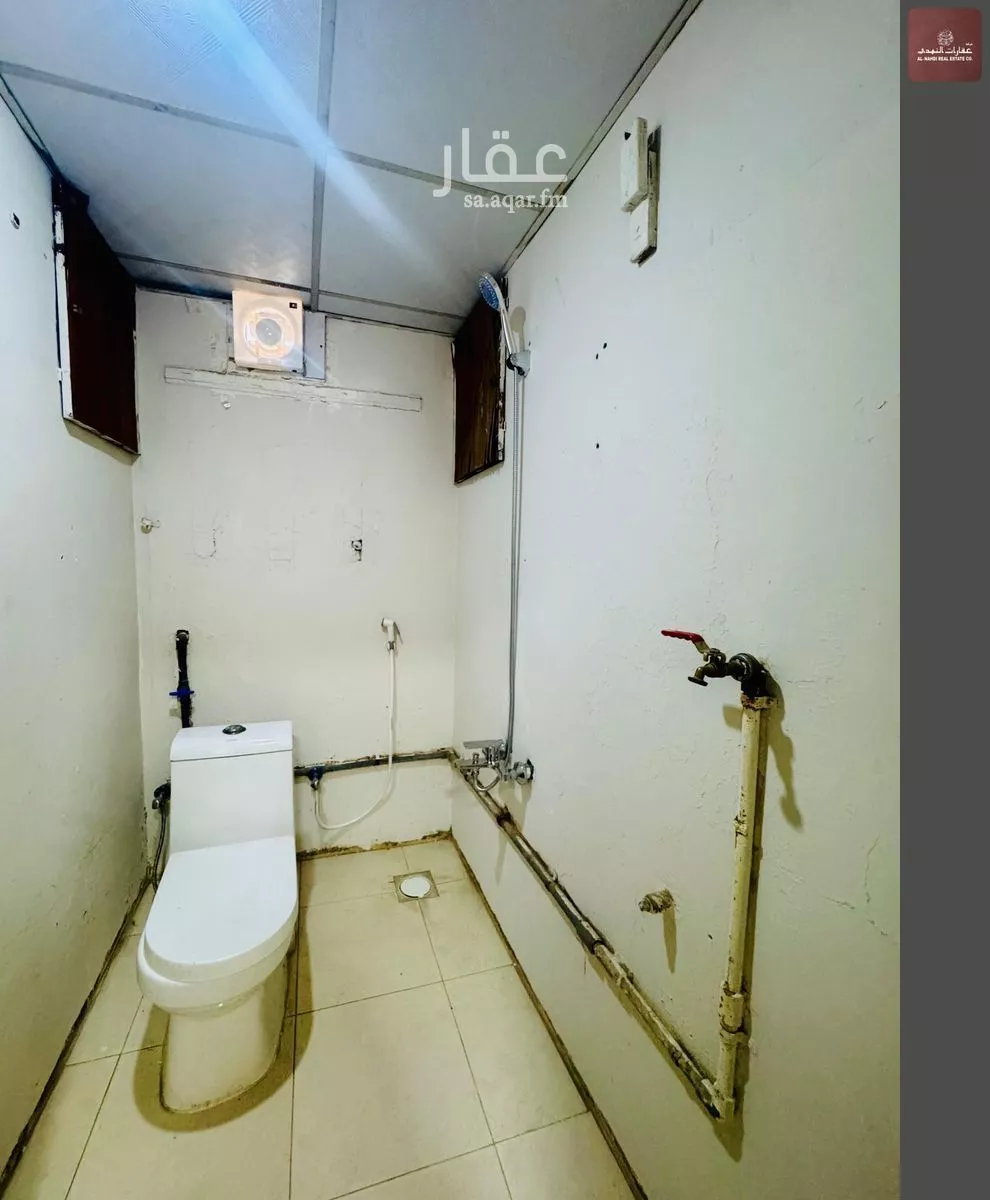 1 bedroom apartment in Al Bandariyah 4