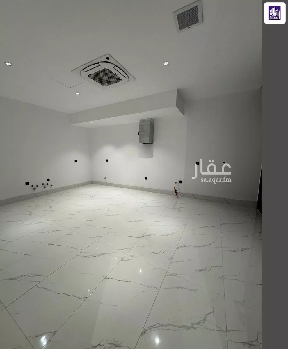 فيلا 5 غرف في النرجس 15