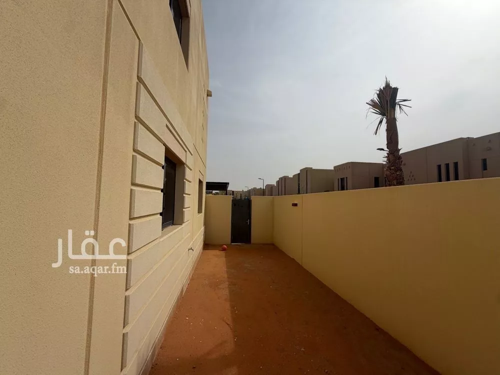 فيلا 4 غرف في المونسية 14