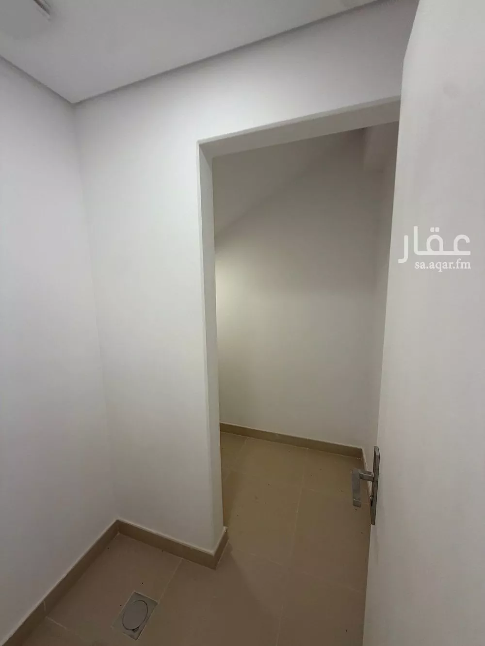 فيلا 4 غرف في المونسية 16