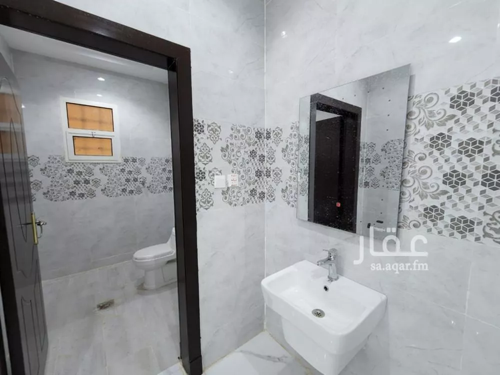 5 bedroom villa in Ad Dar Al Baida 7