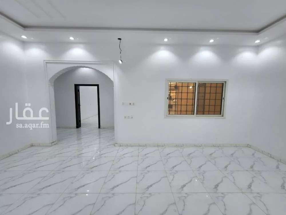 5 bedroom villa in Ad Dar Al Baida 9