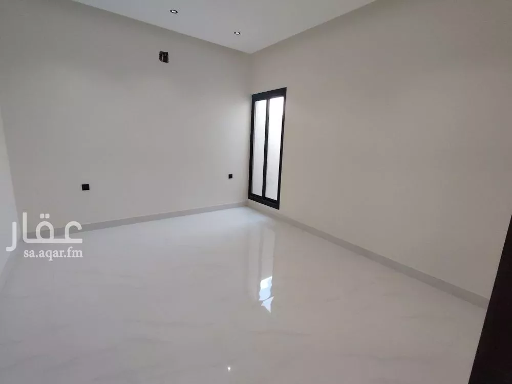 فيلا 5 غرف في القادسية 11