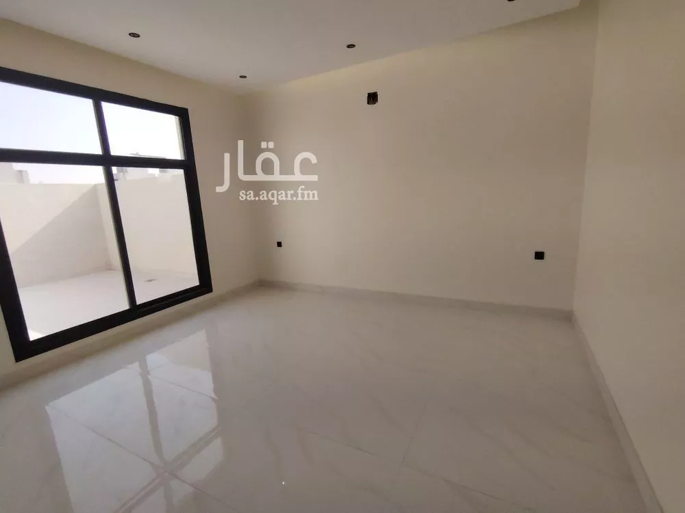 فيلا 5 غرف في القادسية 13