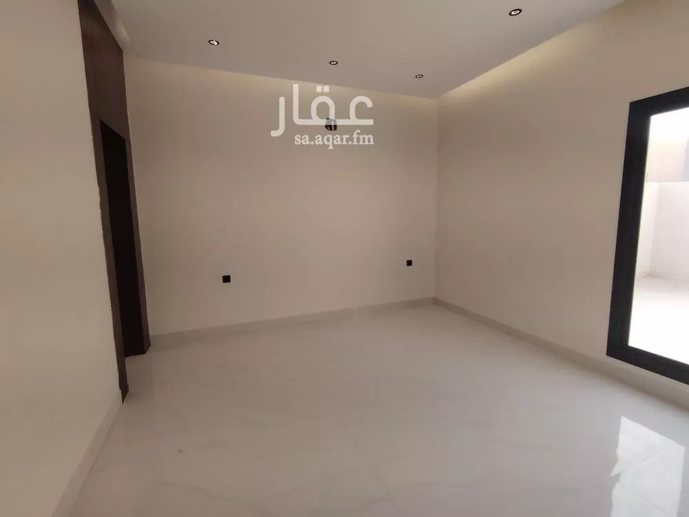 فيلا 5 غرف في القادسية 9