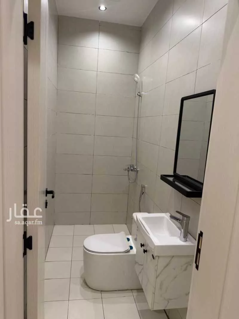 شقة 3 غرف في الرمال 4