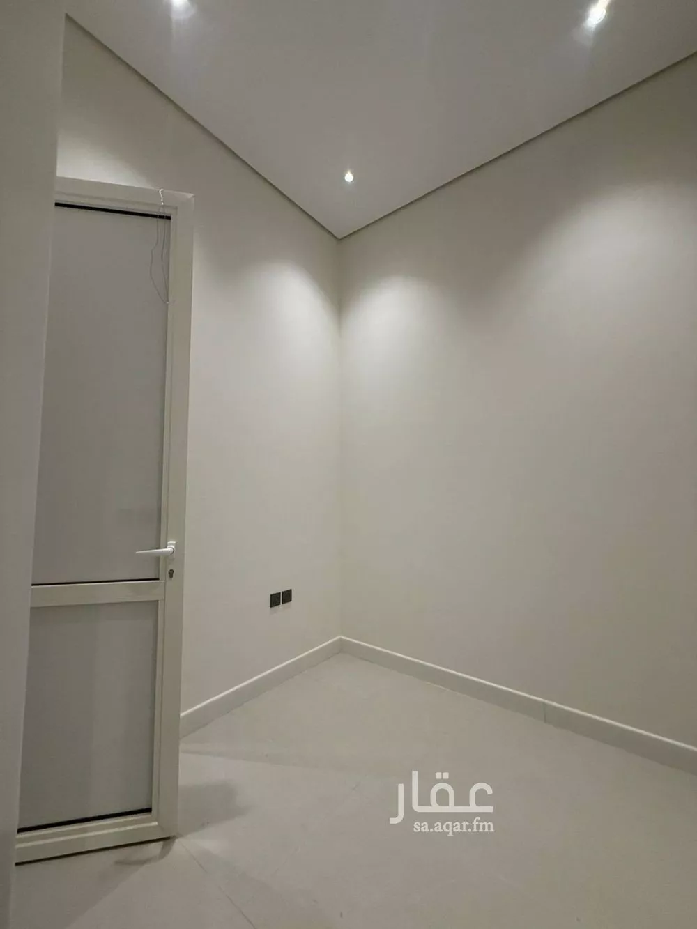 فيلا 7 غرف في المهدية 12